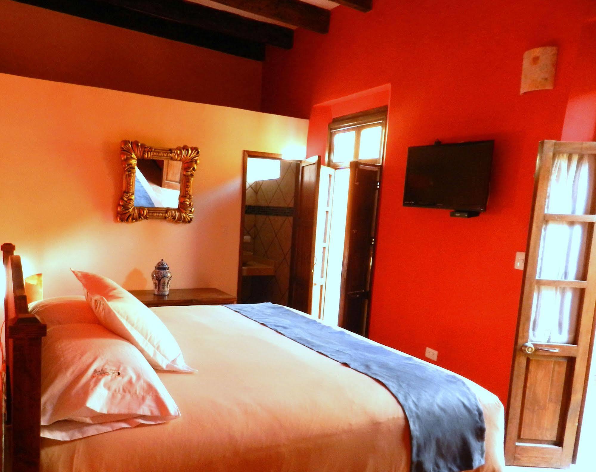 Collection O Al Otro Lado Del Rio, Puebla Hotel Eksteriør billede A room at the hotel