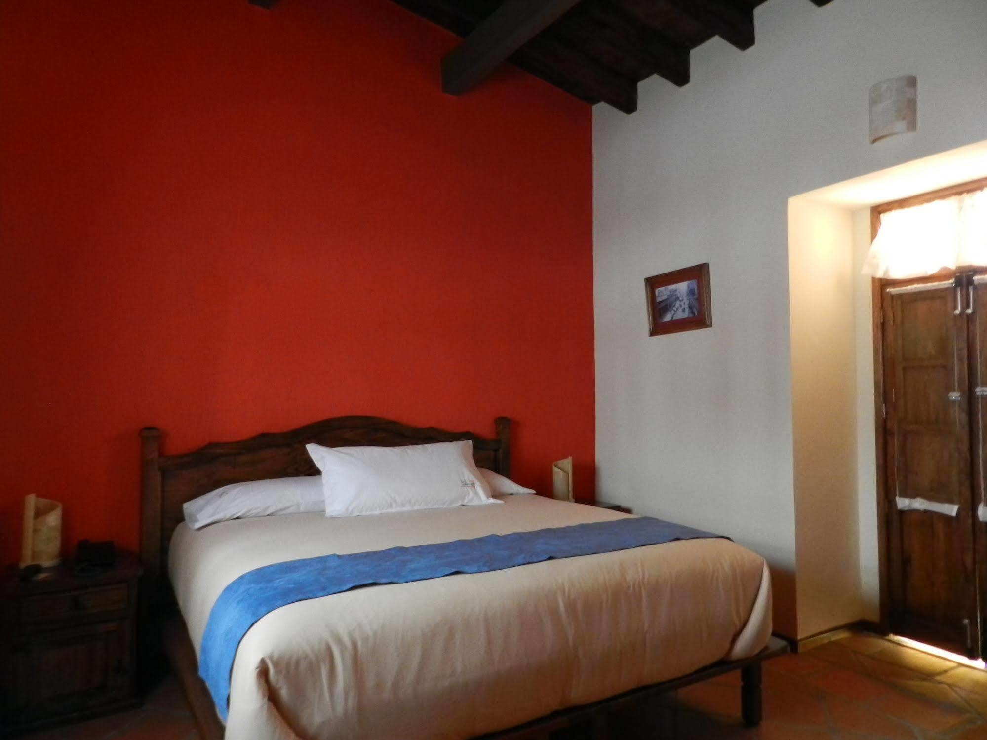 Collection O Al Otro Lado Del Rio, Puebla Hotel Eksteriør billede A room at the hotel